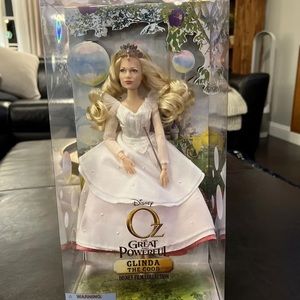 Disney Store “Oz the Great and Powerful” Glinda the Good Witch Doll
